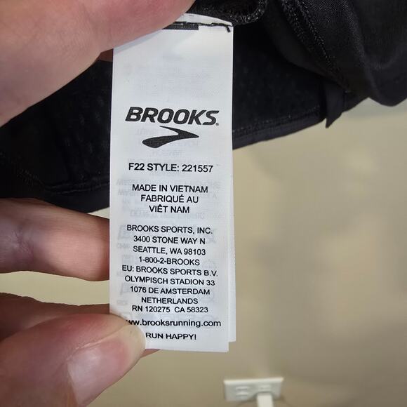 Women's Brooks Black "Shield Hybrid Jacket" Running Jacket | Size Medium - Picture 10 of 11